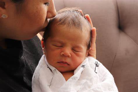 5 Best Ways to Prevent and Treat Cradle Cap in Babies (A Complete Guide for New Moms & Moms-to-Be)